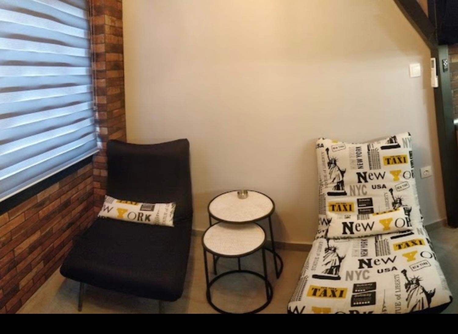 Youth Loft In Ano Poli Thessaloníki Exteriör bild